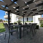Suva Punta, No 4 *