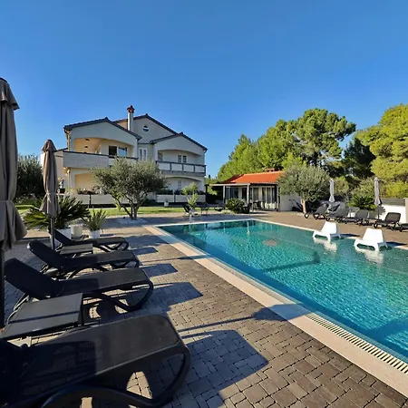 Suva Punta, No 4 Apartamento Vir