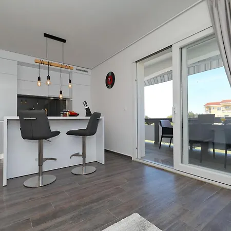 Lejlighed Suva Punta, No 4 *
