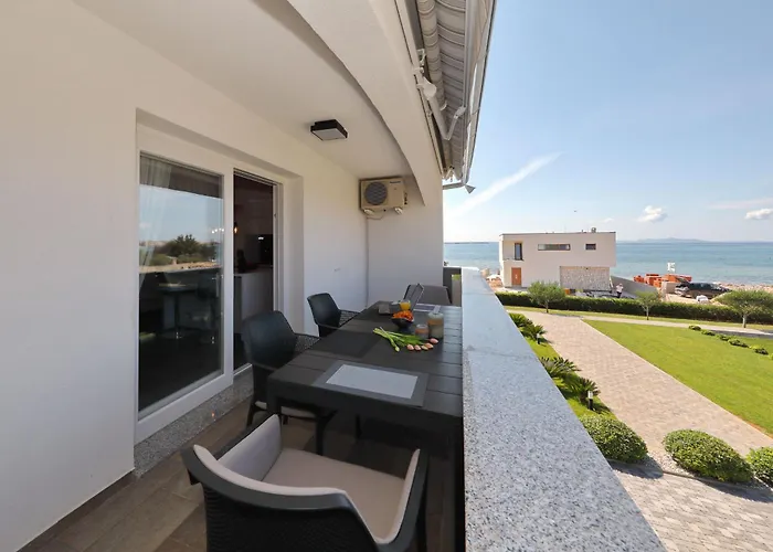 Suva Punta, No 4 * Vir