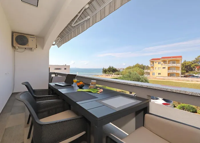 Apartment Suva Punta, No 4